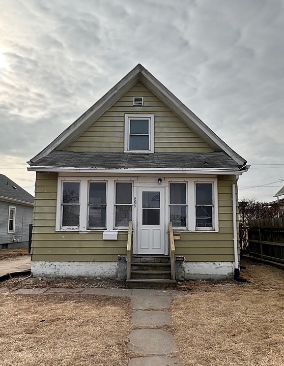 3003 Ave A in Council Bluffs, IA - Building Photo