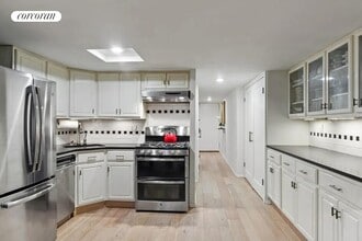 253 West 73rd Street 2H in New York, NY - Building Photo - Building Photo