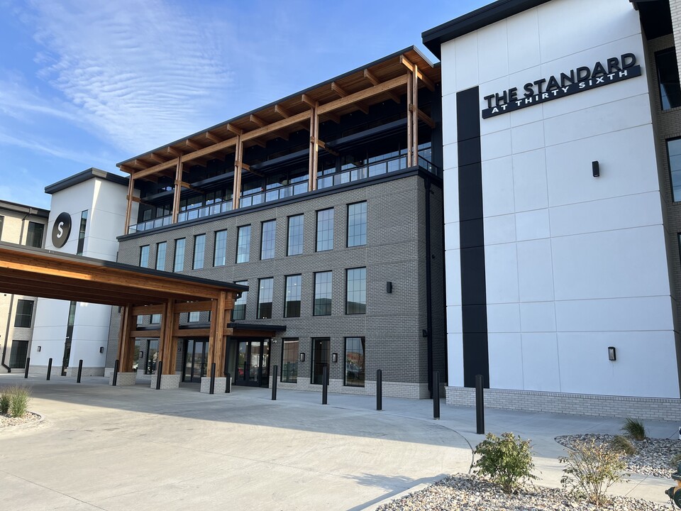 The Standard at 36th in Ankeny, IA - Foto de edificio