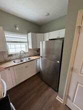 260 Cedar St in Jackson, TN - Foto de edificio - Building Photo