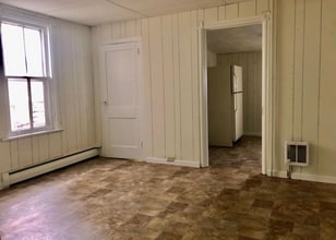 80 Pennsylvania Ave in Coatesville, PA - Building Photo - Building Photo