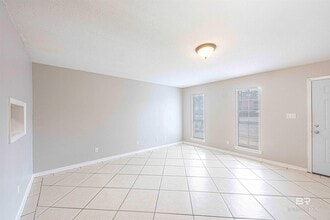 600 Cheshire Ln in Daphne, AL - Building Photo - Building Photo