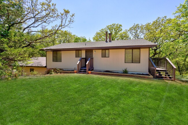 property at 2714 Morning Glory Dr