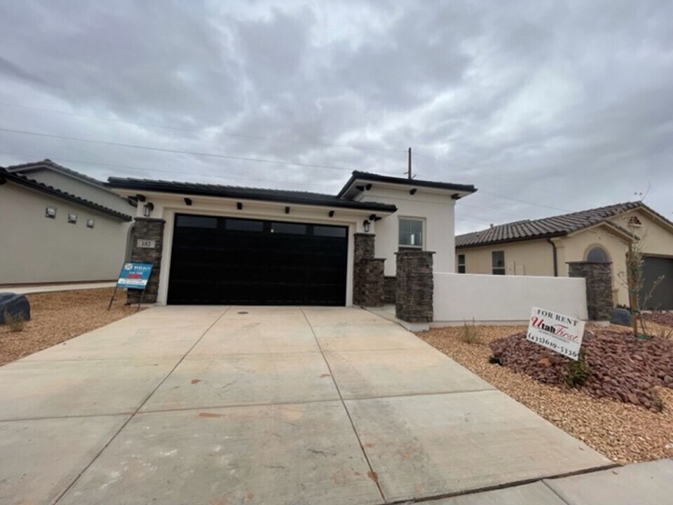 182 Camino Borde in Washington, UT - Building Photo