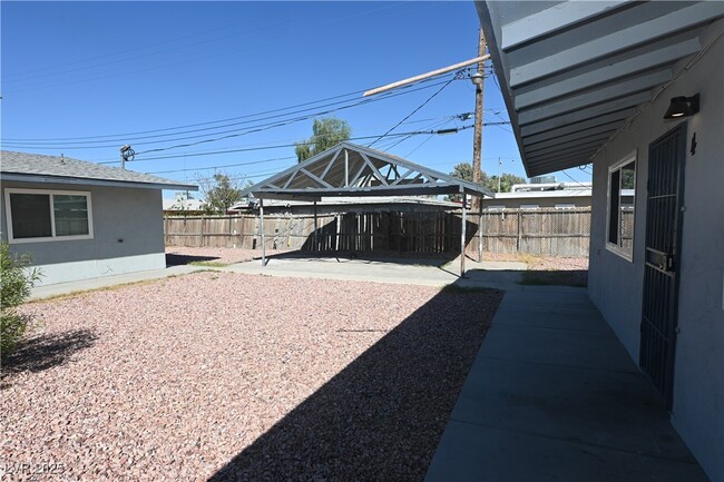 property at 2508 N McCarran St