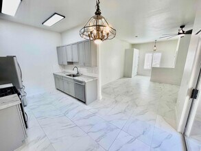 3360 Cactus Shadow St-Unit -101 in Las Vegas, NV - Building Photo - Building Photo
