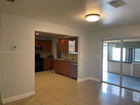 4841 NW 13th Ct in Lauderhill, FL - Foto de edificio - Building Photo