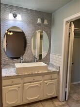 1313 Brookhaven Dr in Edmond, OK - Building Photo - Building Photo