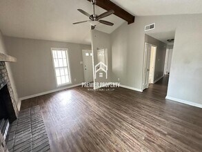 4521 W Fawn Hollow Cir in Memphis, TN - Building Photo - Building Photo