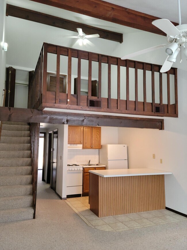 37 Village Ct Apartments and Nearby Glen Carbon Apartments For Rent