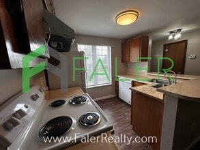2149 Chapel Dr in Fairborn, OH - Building Photo - Building Photo