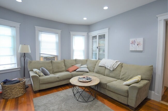 property at 18 Hunnewell Ave