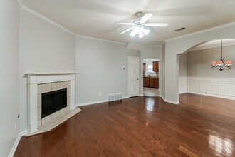 2174 Berry Bush Ln in Memphis, TN - Building Photo - Building Photo