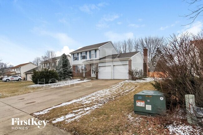 6247 Fireside Dr in Mason, OH - Foto de edificio - Building Photo