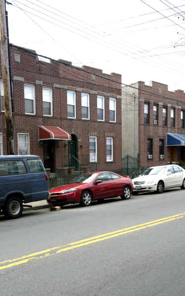 820 60th St in Brooklyn, NY - Foto de edificio