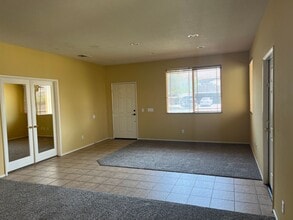 13818 Goldfinch Ct in Victorville, CA - Building Photo - Building Photo