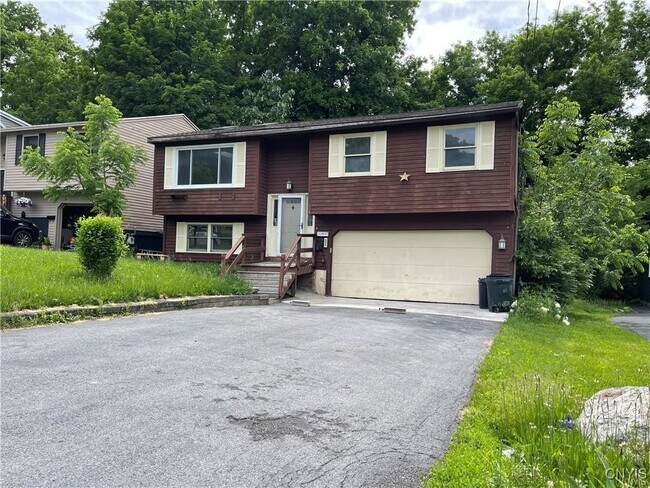 134 Sunhill Terrace in Syracuse, NY - Building Photo - Building Photo