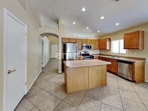 4661 S Paseo Rio Bravo in Tucson, AZ - Building Photo - Building Photo