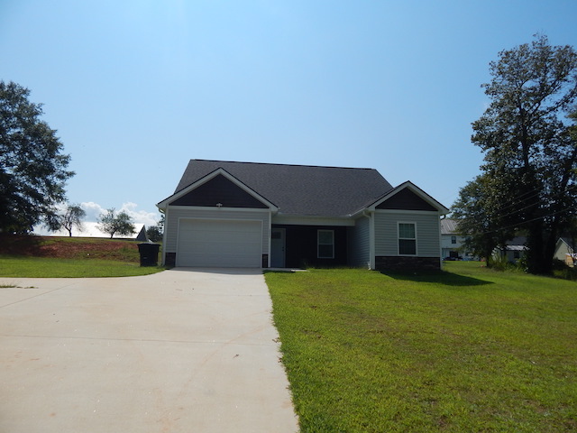 511 Jackson Cir in Anderson, SC - Building Photo