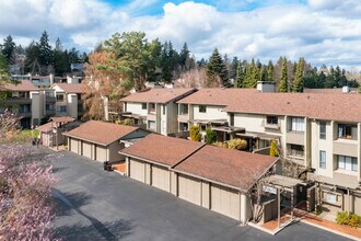 Parkpoint Condominium in Seattle, WA - Foto de edificio - Building Photo