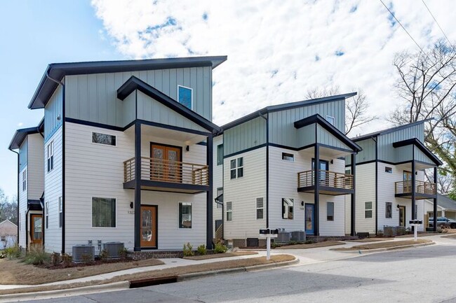 1318 E Lenoir St in Raleigh, NC - Building Photo - Building Photo