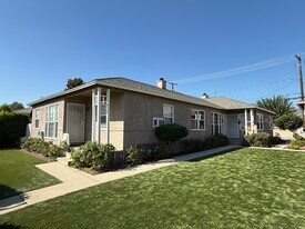 1213 W Victory Blvd in Burbank, CA - Building Photo