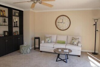 358 H Ave in Coronado, CA - Building Photo - Building Photo