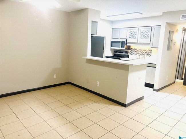 1009 12th St in Tuscaloosa, AL - Building Photo - Building Photo