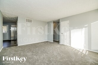 614 Palace Ln, Unit P-1107 in Columbus, OH - Building Photo - Building Photo