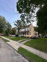 114 Rosemont Ave, Unit #2 in Ridley Park, PA - Foto de edificio - Building Photo