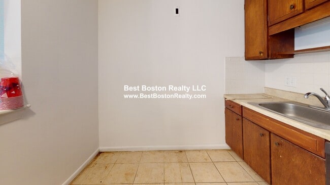 435 Shirley St in Winthrop, MA - Building Photo - Building Photo