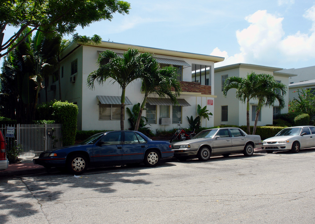 1545 Lenox Ave in Miami Beach, FL - Building Photo