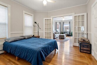 264 Maverick St, Unit 3 in Boston, MA - Foto de edificio - Building Photo