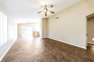 1327 E Muriel Dr in Phoenix, AZ - Building Photo - Building Photo