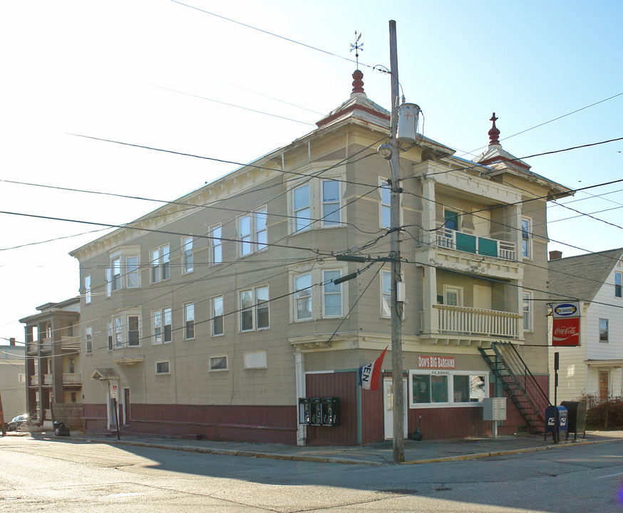 175 Pine St in Lewiston, ME - Building Photo