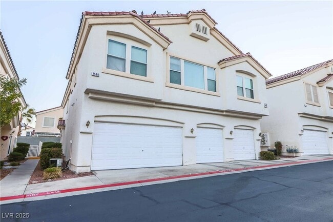 2580 Land Rush Dr in Henderson, NV - Building Photo - Building Photo