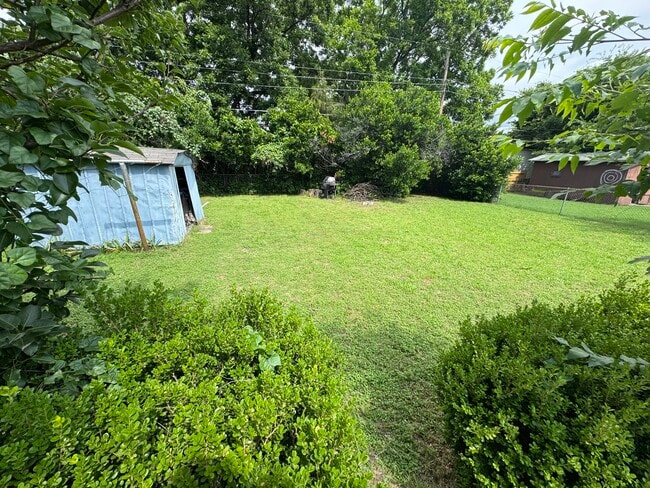 3208 Sunday St in Haltom City, TX - Building Photo - Building Photo