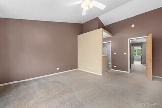 2813 Odlum Dr in Schaumburg, IL - Building Photo - Building Photo