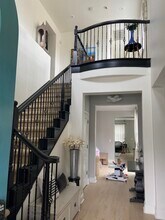 2070 Katnich Ln in Lodi, CA - Foto de edificio - Building Photo