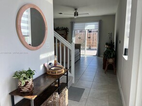 1487 SE 7th Ter in Homestead, FL - Building Photo - Building Photo