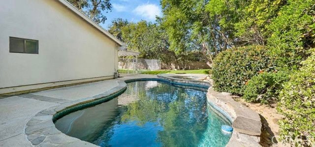 9201 Paso Robles Ave in Los Angeles, CA - Building Photo - Building Photo