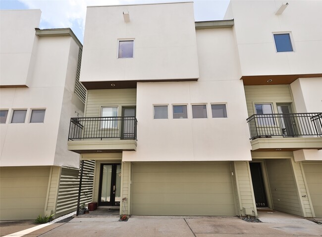 property at 4706 Austin St