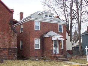 529 5th Ave in Watervliet, NY - Foto de edificio - Building Photo