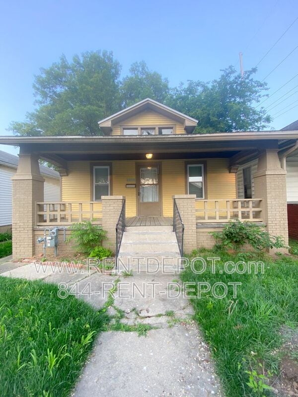 property at 1016 Marshall Ave