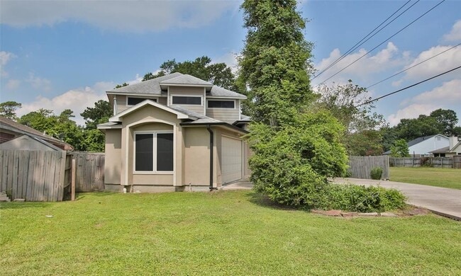 property at 446 Rivergrove Dr