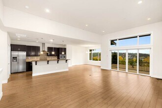 7704 151st Ave NE in Redmond, WA - Building Photo - Building Photo