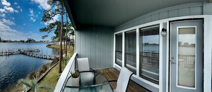6909 N Lagoon Dr in Panama City Beach, FL - Building Photo - Building Photo