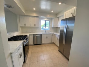 13001 Venice Blvd. in Los Angeles, CA - Building Photo - Building Photo