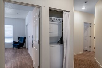 Halsey Crossing Apartments in Fairview, OR - Building Photo - Interior Photo