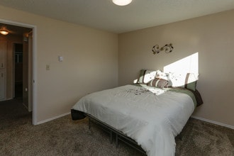 Talsman Apartments in Cheney, WA - Foto de edificio - Interior Photo